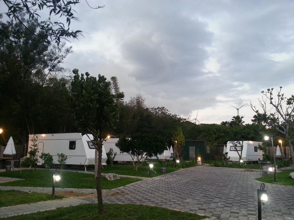 Kenting Houbihu Camping Car B&B Longshui Exterior foto