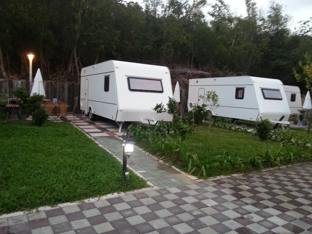 Kenting Houbihu Camping Car B&B Longshui Exterior foto